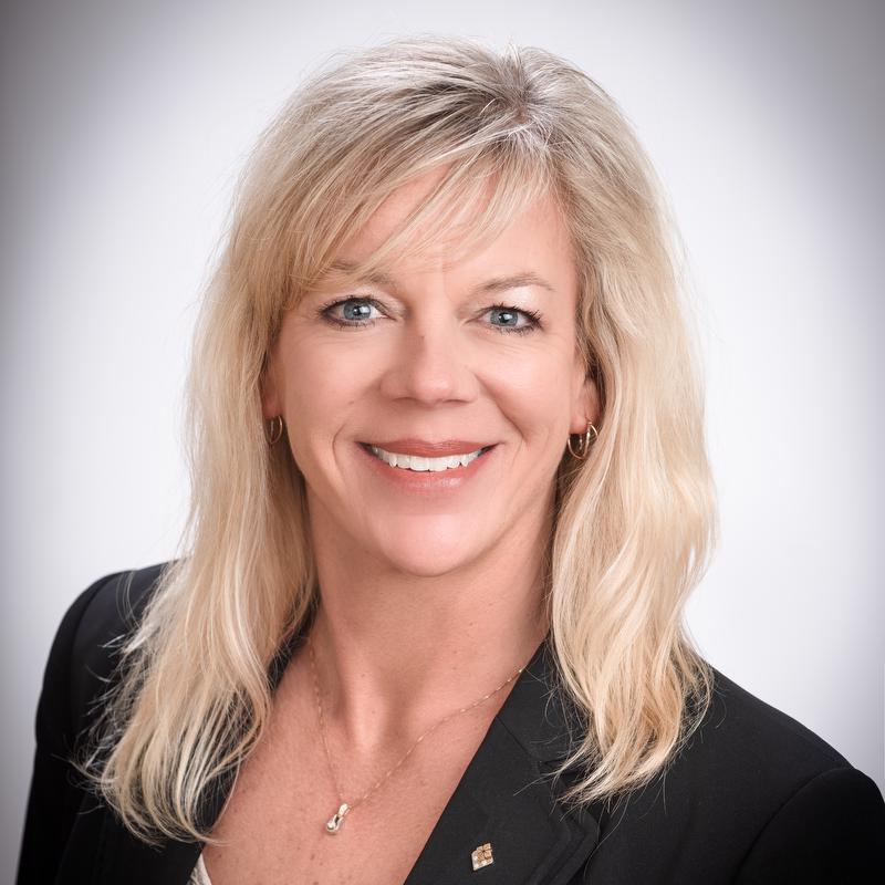 diane beach headshot