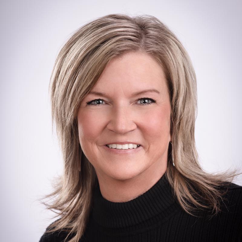 dawn shirley headshot