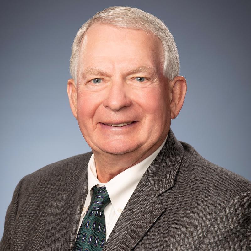 lyndal skaggs headshot