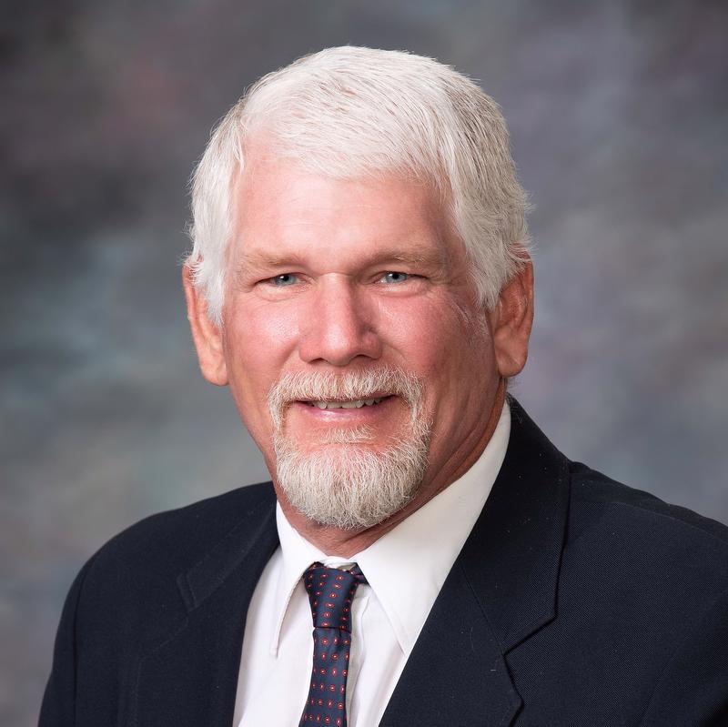 scott neufeld headshot